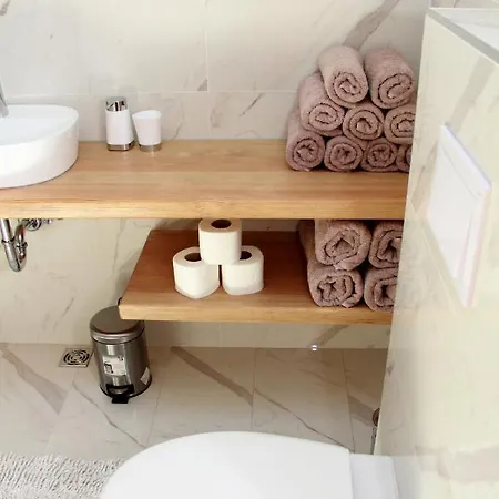 Sara Betina (Sibenik-Knin)